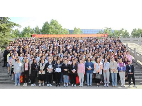 千城万店 共建共享 ·乐玩2020年度赞美会暨2021季度培训会隆沉召开 